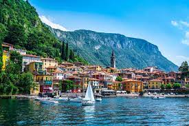 Oltre 15 milioni di italiani in partenza a luglio: lago di Como tra le mete più ambite